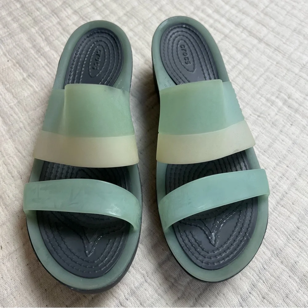 CROCS Sandals “Ciabatta” Wedge Heel Translucent Straps Teal/ Blue Women’s Size 7